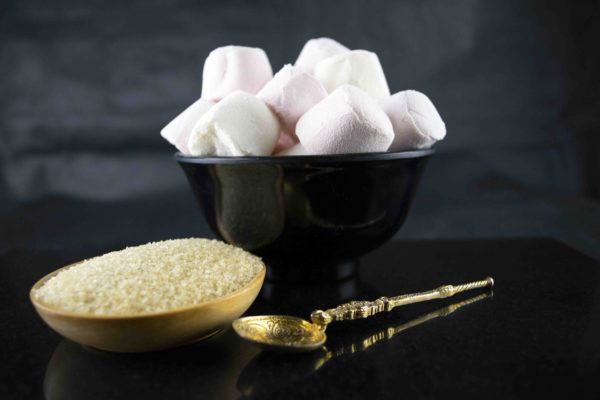 A bowl of marshmallows made with beef gelatine
